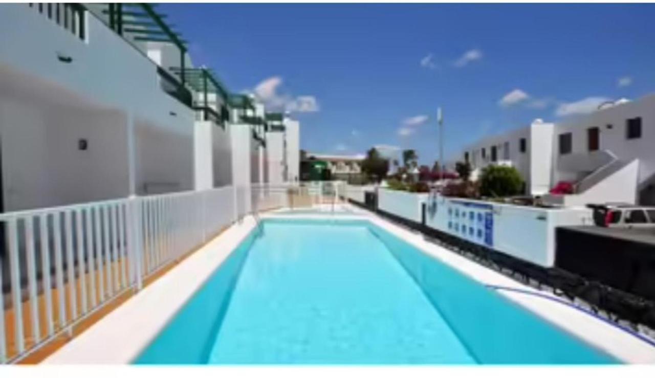 Beautiful Spacious 1-Bed Apartment With Aircon Puerto del Carmen  Kültér fotó