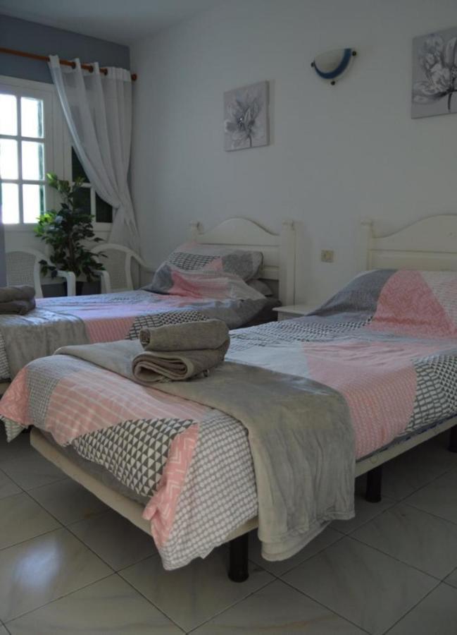 Beautiful Spacious 1-Bed Apartment With Aircon Puerto del Carmen  Kültér fotó